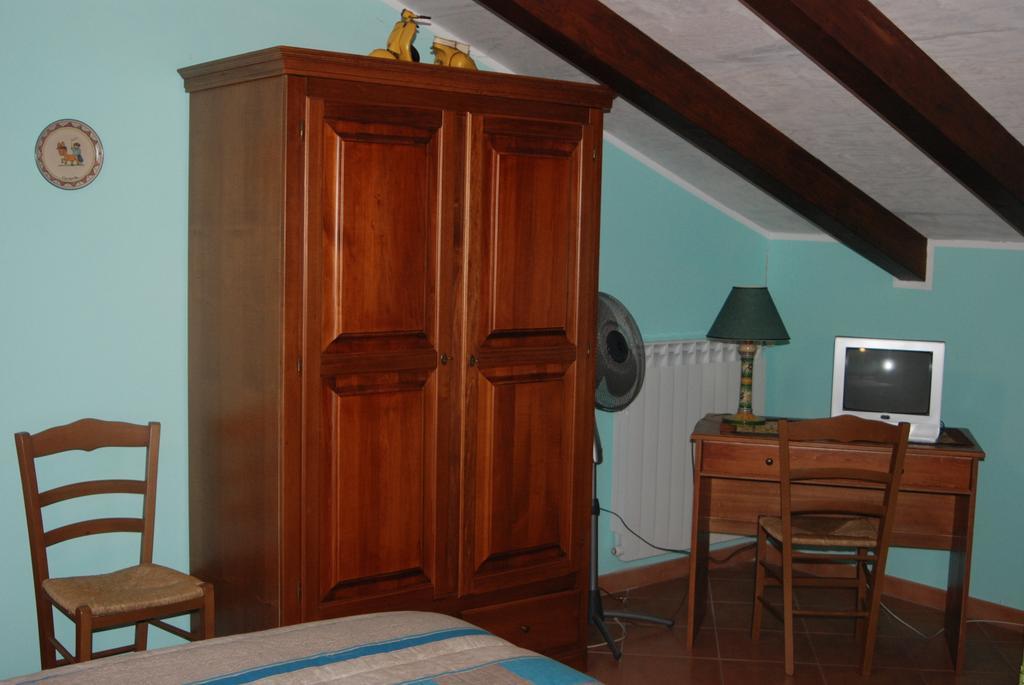 Casa Mariu Ξενοδοχείο Sala Consilina Δωμάτιο φωτογραφία