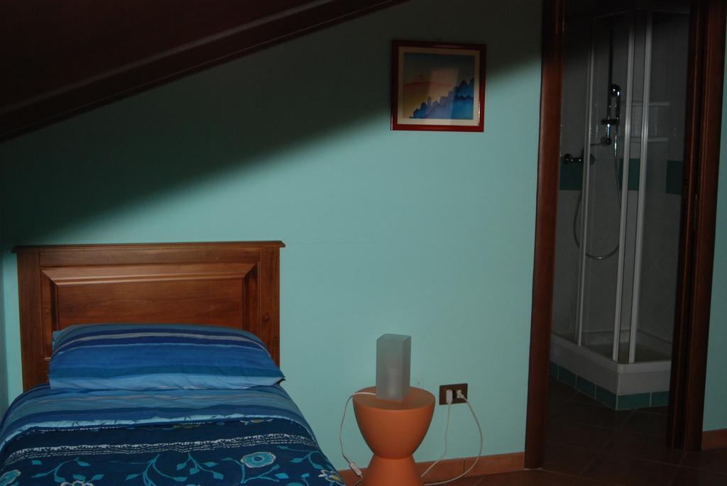Casa Mariu Ξενοδοχείο Sala Consilina Δωμάτιο φωτογραφία