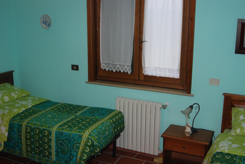 Casa Mariu Ξενοδοχείο Sala Consilina Δωμάτιο φωτογραφία