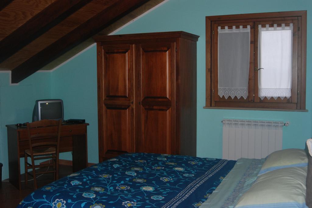 Casa Mariu Ξενοδοχείο Sala Consilina Δωμάτιο φωτογραφία